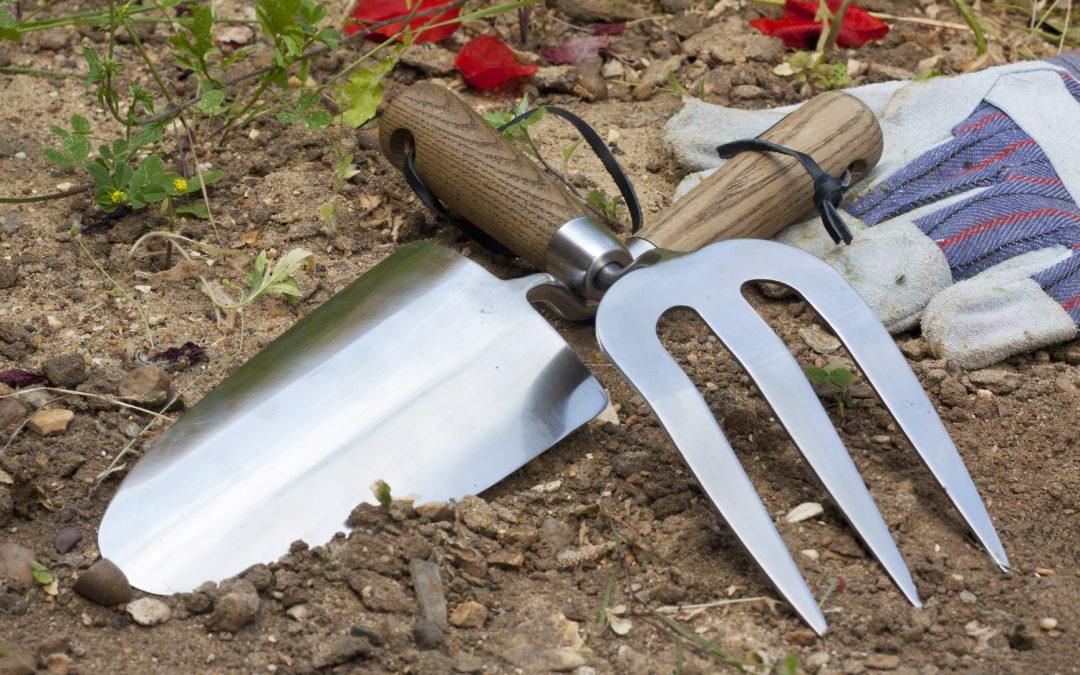 essential garden tools for every homeowner yardmasterz com essential garden tools for every homeowner yardmasterz com
